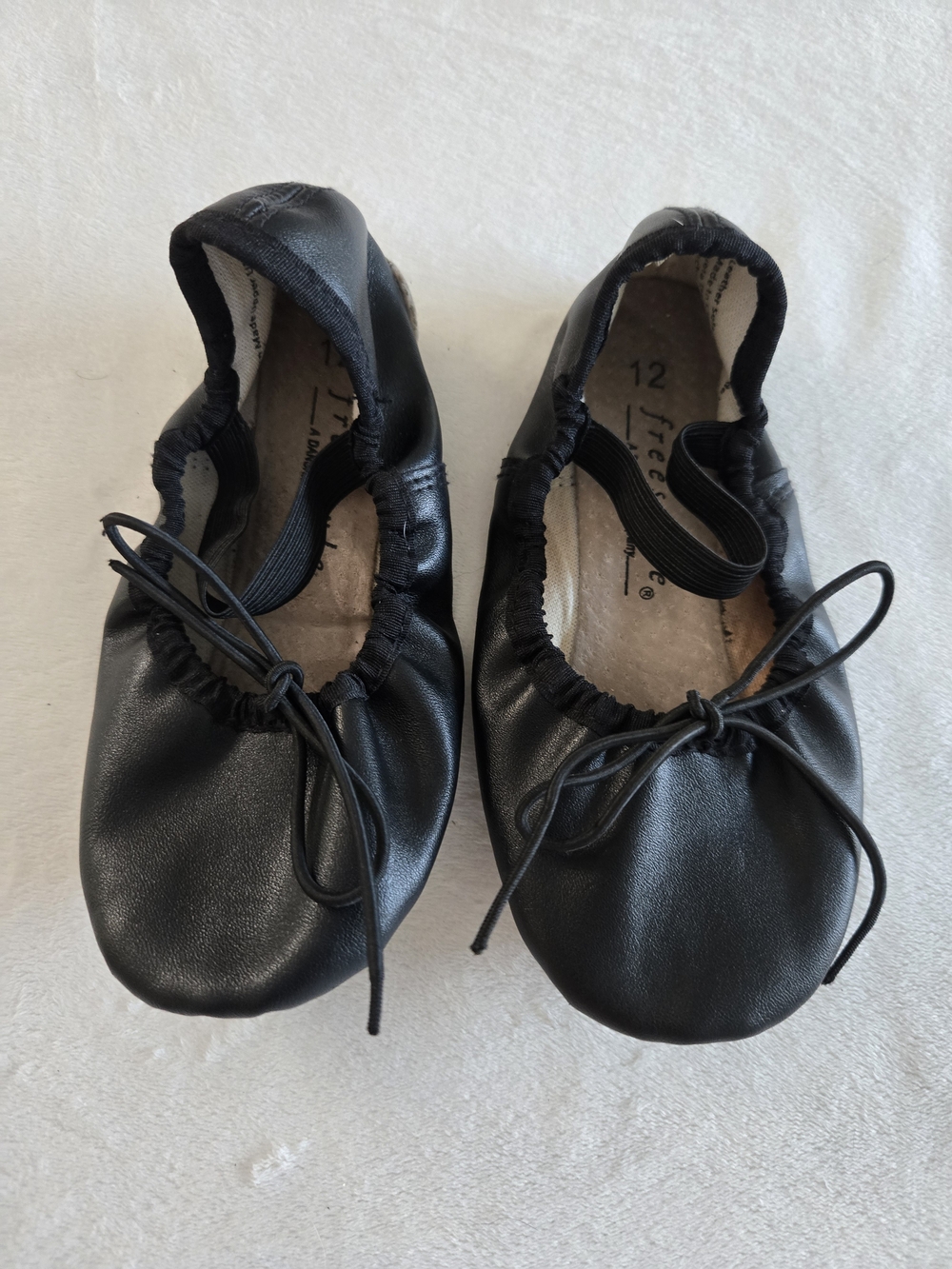 Danskin Classic Black Girls Ballet Slippers, Sz 12